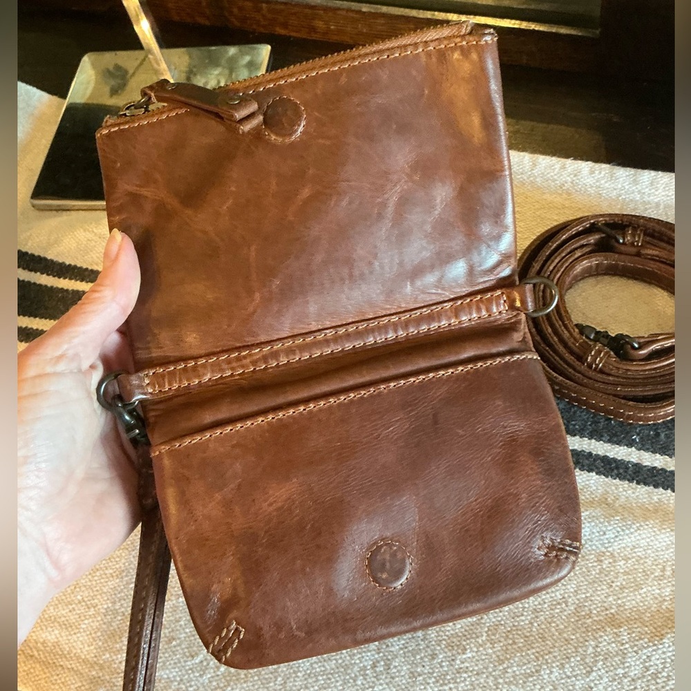 Frye Leather Stadium Bag Crossbody Wristlet Cognac Brown Retail $178 - Picture 9 of 14